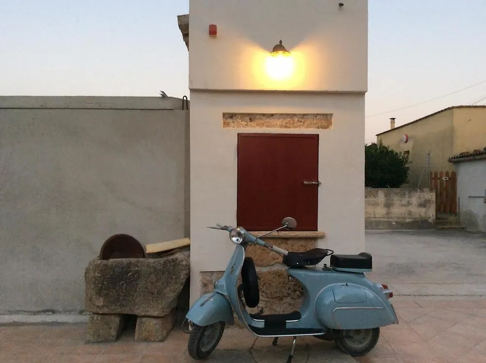 Siciliantica Bed & Breakfast Rilievo 2*,